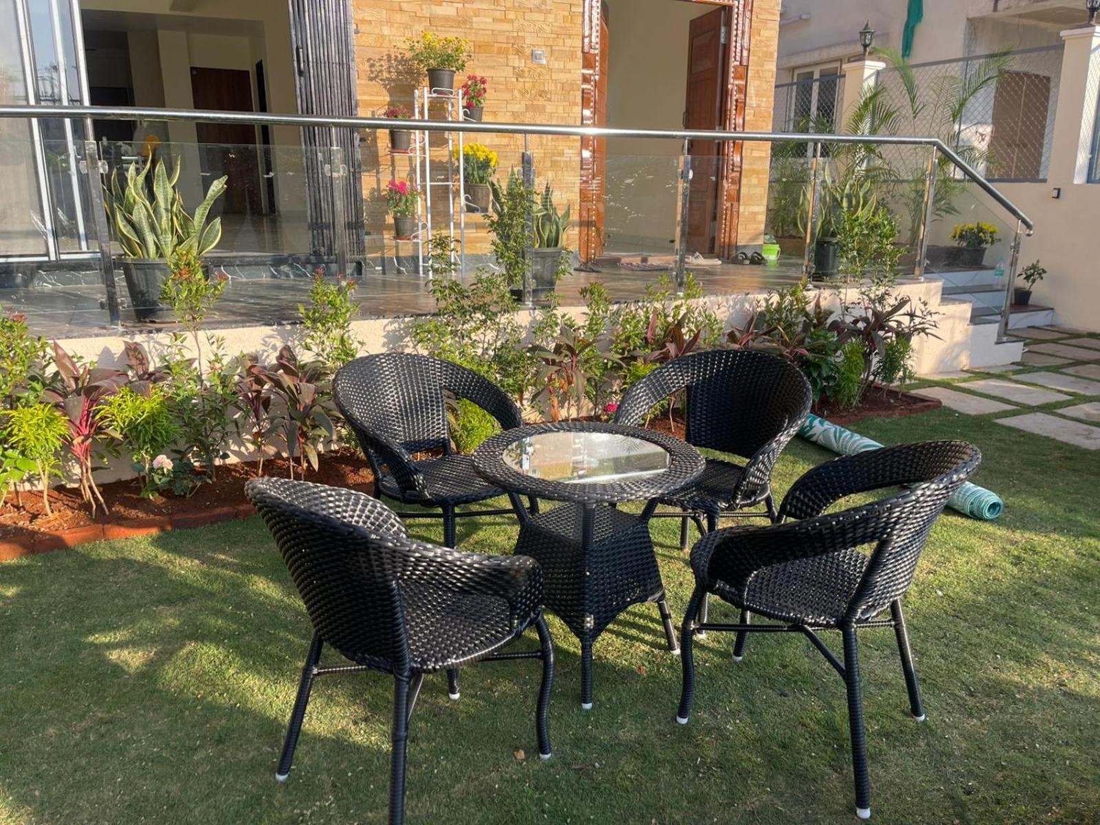Lavish Villa - 3 Bhk Pool With Lawn Lonavala Ngoại thất bức ảnh