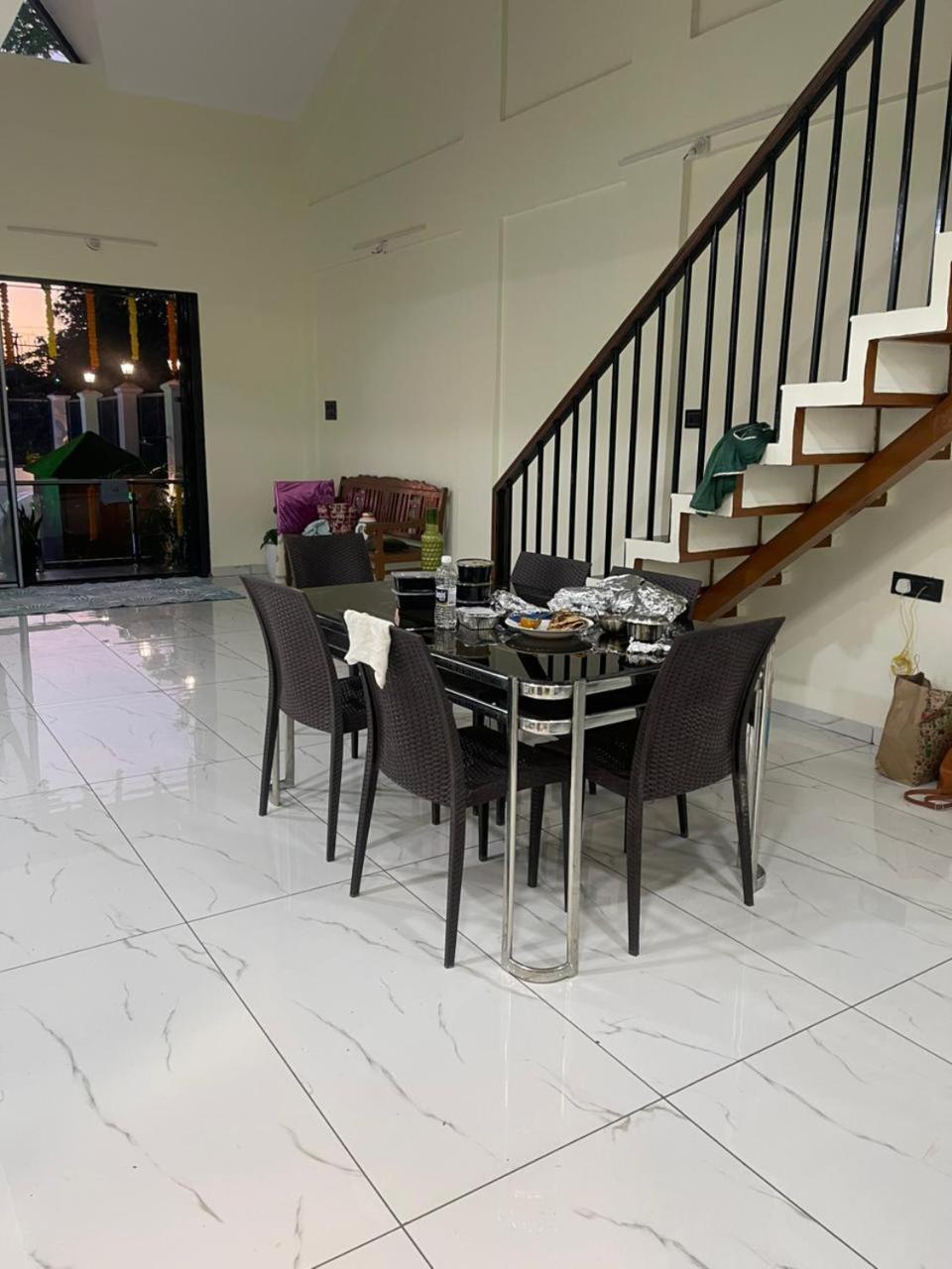 Lavish Villa - 3 Bhk Pool With Lawn Lonavala Ngoại thất bức ảnh