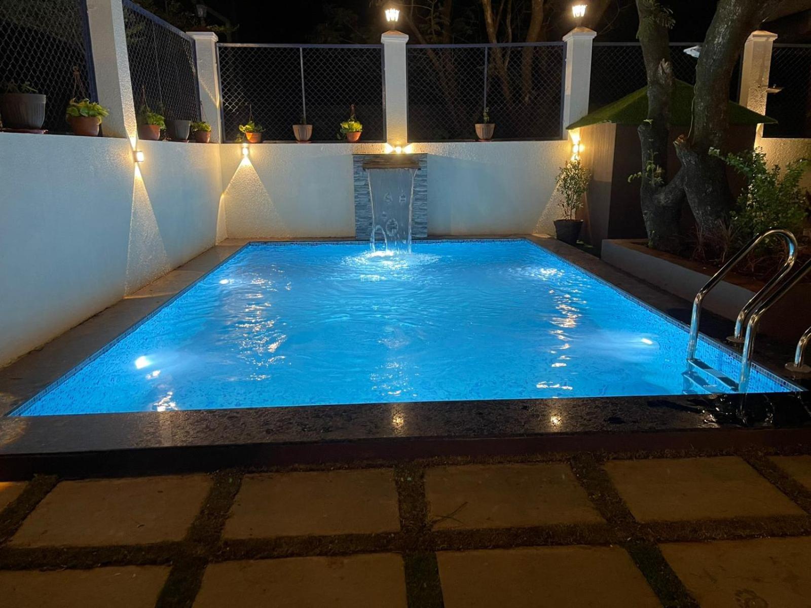 Lavish Villa - 3 Bhk Pool With Lawn Lonavala Ngoại thất bức ảnh
